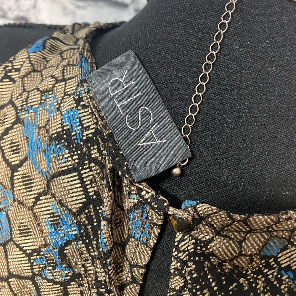 Xs “extra small” ASTR tank top.
